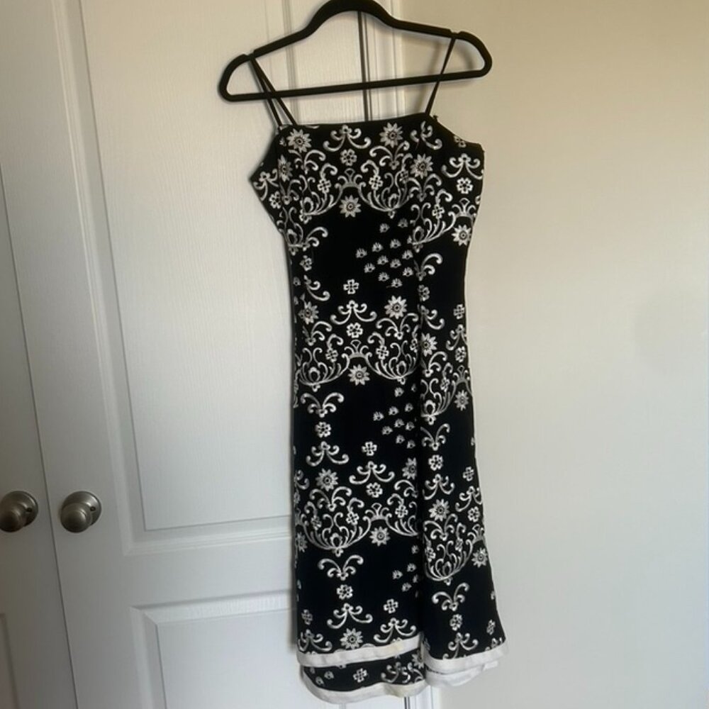 Embroidered Spaghetti Strap Dress- FITS LIKE 6